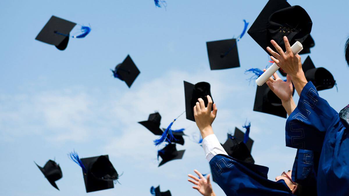 Studentessa accusata di plagio: caos all’Università della Calabria